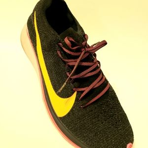 Women's Nike Zoom Fly FX Athletic Shoe Sz 9.5